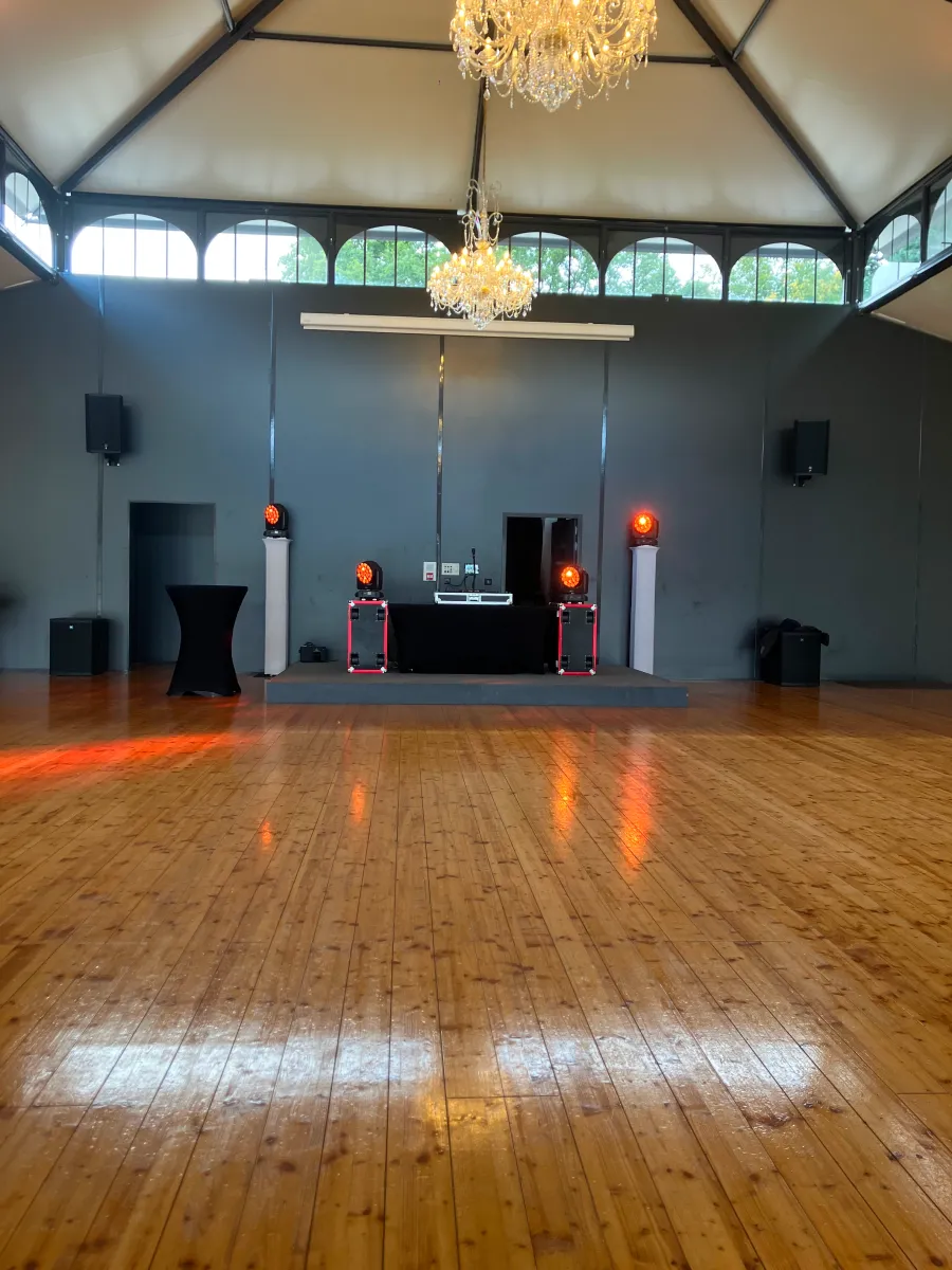 Laser Night ANIMATIONS DJ RENNES Animation SoireesDJ 1